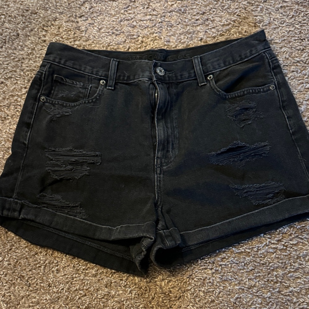 American Eagle black distressed mom short size 10
